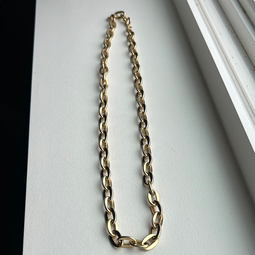 Vintage Gold tone Interlocking Oval Link Necklace